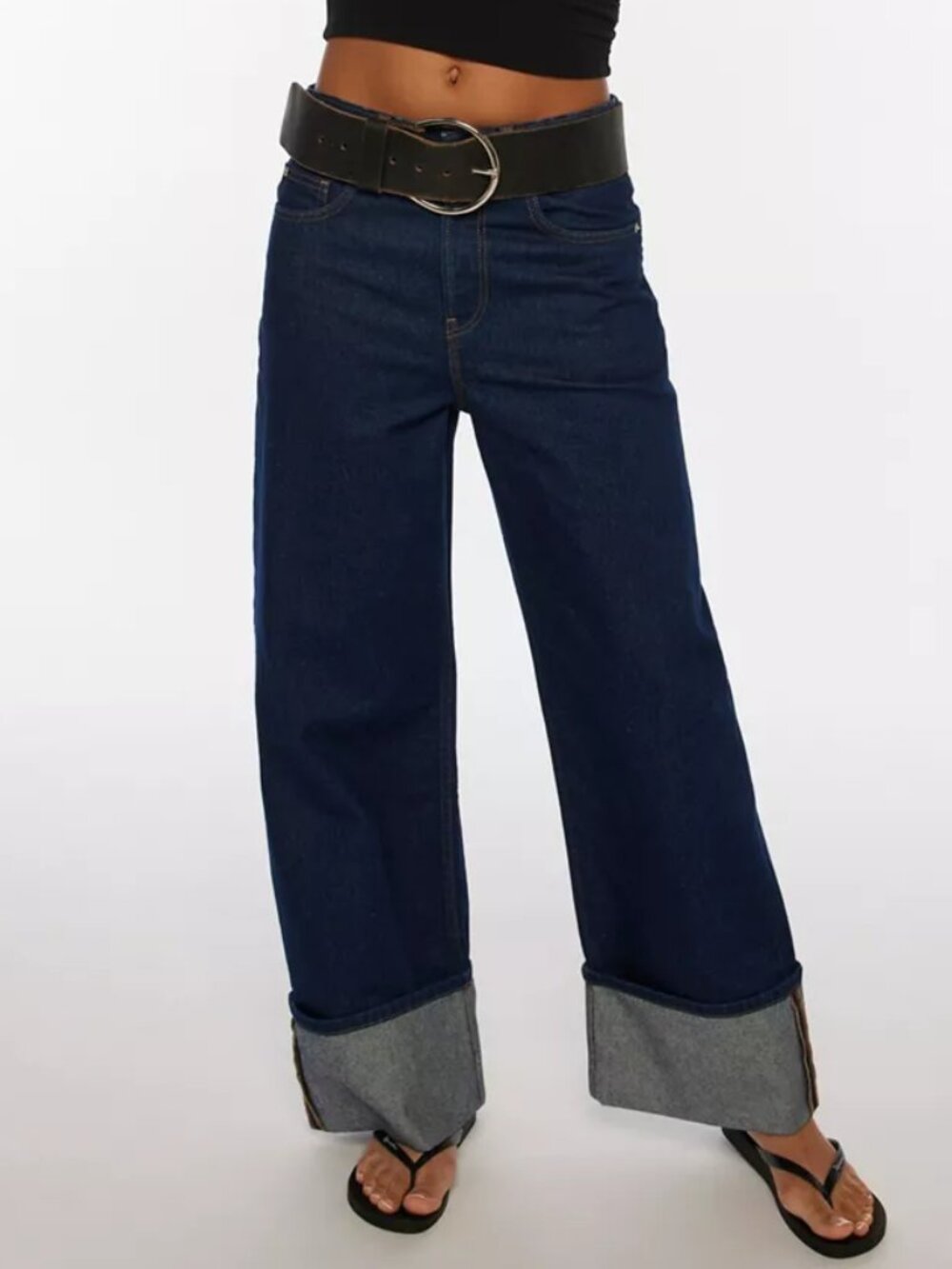 H&M Dark Blue Relaxed Wide-Leg Straight turn-up jeans Size 6